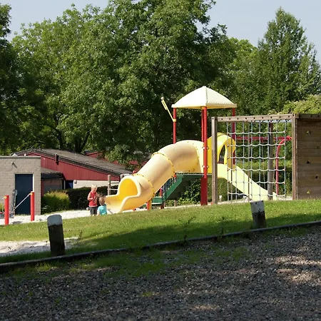With Sauna And Bubble Bath, On A Park, 4 Km Valkenburg * Walem